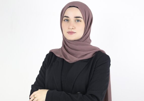 Dt. Suzanne Hamadeh